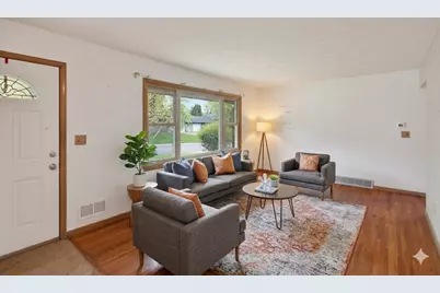 7070 Claude Avenue, Inver Grove Heights, MN 55076 - Photo 4