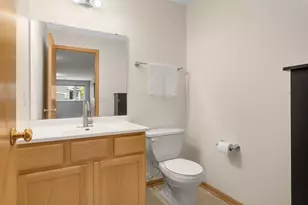 4770 Underwood Ln N, Plymouth, MN 55442 - Photo 20