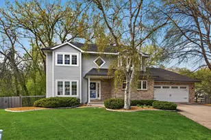 1289 Castle Ct, Golden Valley, MN 55427 - Photo 56