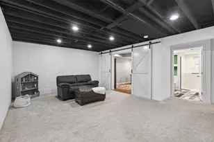 1289 Castle Ct, Golden Valley, MN 55427 - Photo 40