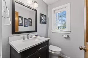 1289 Castle Ct, Golden Valley, MN 55427 - Photo 14