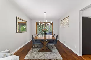 1289 Castle Ct, Golden Valley, MN 55427 - Photo 4