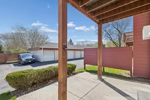 157 Mindy Ln, Montrose, MN 55363 - Photo 2