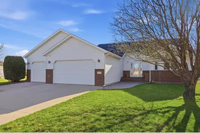 2622 Wheatland Drive S, Fargo,  58103 - Photo 2