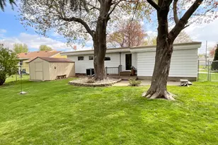1405 5th St NW, Austin, MN 55912 - Photo 24