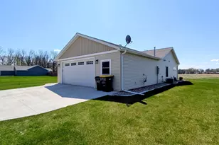 1401 W Fairview Ave, Olivia, MN 56277 - Photo 42