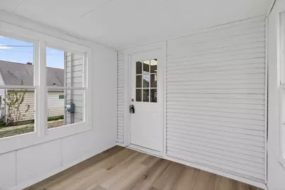 1806 Sherwood Avenue, Saint Paul, MN 55119 - Photo 8