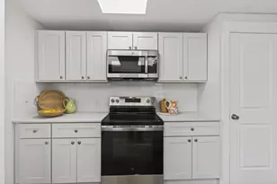 1806 Sherwood Ave, Saint Paul, MN 55119 - Photo 12