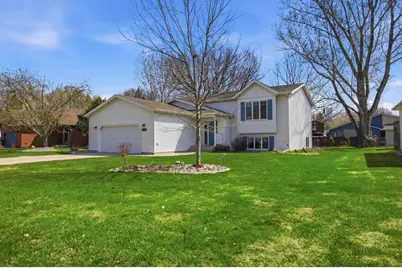 2400 Fairway Drive, Moorhead, MN 56560 - Photo 2