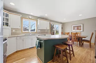 2400 Fairway Dr, Moorhead, MN 56560 - Photo 10