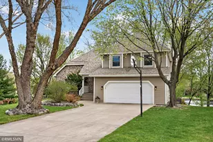 5266 Lakeview Ave, White Bear Township, MN 55110 - Photo 4