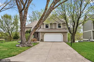 5266 Lakeview Ave, White Bear Township, MN 55110 - Photo 2