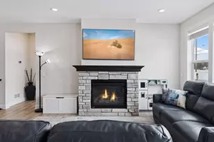 10250 Arrowwood Path, Woodbury, MN 55129 - Photo 6