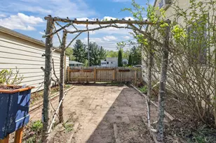 2693 5th St E, Maplewood, MN 55119 - Photo 24