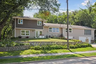 4415 Victoria St N, Shoreview, MN 55126 - Photo 2