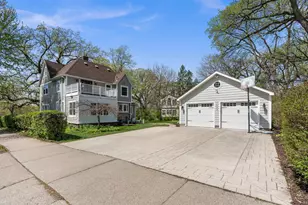 1633 E River Pkwy, Minneapolis, MN 55414 - Photo 94