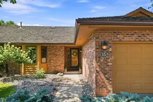 15 Anemone Cir, North Oaks, MN 55127 - Photo 2