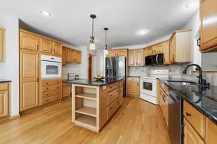 15 Anemone Cir, North Oaks, MN 55127 - Photo 6