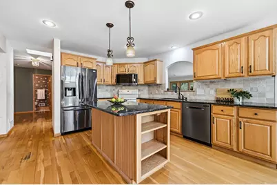 15 Anemone Circle, North Oaks, MN 55127 - Photo 4