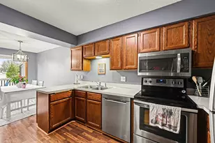 9209 Dartford Rd, Woodbury, MN 55125 - Photo 10