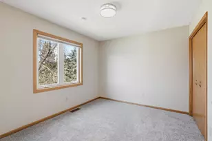 3880 Minnesota Ln N, Plymouth, MN 55446 - Photo 20