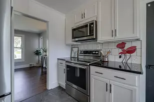 8701 Elliot Ave S, Bloomington, MN 55420 - Photo 16
