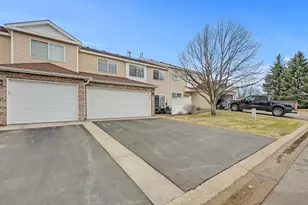 15960 Firtree Dr, Apple Valley, MN 55124 - Photo 2