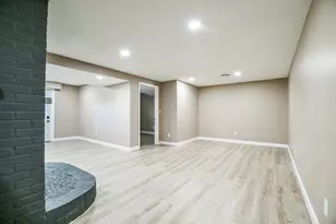 1306 Hillcrest Dr NE, Fridley, MN 55432 - Photo 20