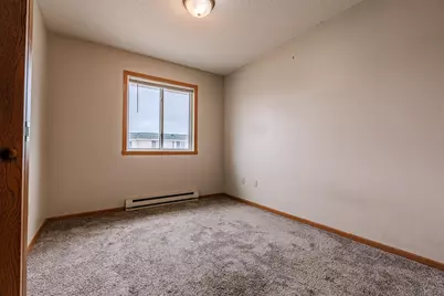 2409 4th Avenue N, Moorhead, MN 56560 - Photo 10