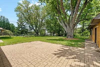 2368 Hadley Avenue N, Oakdale, MN 55128 - Photo 24