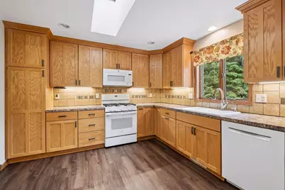1326 Griffin Avenue, Mahtomedi, MN 55115 - Photo 16