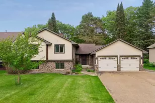 1326 Griffin Ave, Mahtomedi, MN 55115 - Photo 2