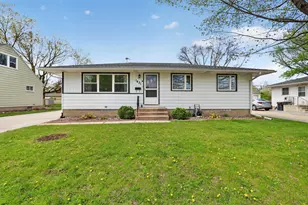 1431 2nd Ave SW, Rochester, MN 55902 - Photo 2