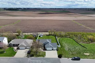 505 4th St SE, Plainview, MN 55964 - Photo 4