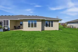 1709 Hiawatha Dr E, Wabasha, MN 55981 - Photo 4