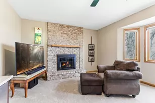 16048 Baywood Ln, Eden Prairie, MN 55346 - Photo 36