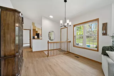189 Wedgewood Drive, Mahtomedi, MN 55115 - Photo 6