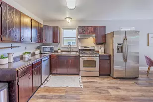 1076 Wilson Ave, Saint Paul, MN 55106 - Photo 10