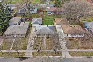 1221 Elm St S, Moorhead, MN 56560 - Photo 4