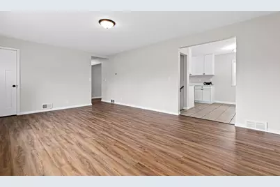 10200 4th Avenue S, Bloomington, MN 55420 - Photo 10