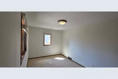 414 8th Avenue NW, Valley City, ND 58072 - Photo 24