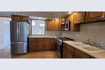 414 8th Avenue NW, Valley City, ND 58072 - Photo 6
