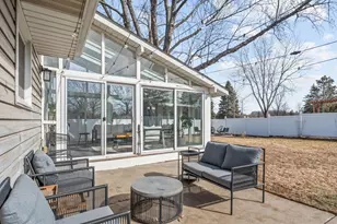 2946 McKnight Rd N, Maplewood, MN 55109 - Photo 12