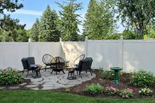 2946 McKnight Rd N, Maplewood, MN 55109 - Photo 46