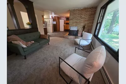 301 Shawn Street SE, Isanti, MN 55040 - Photo 2