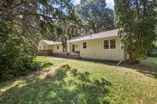 301 Shawn St SE, Isanti, MN 55040 - Photo 8