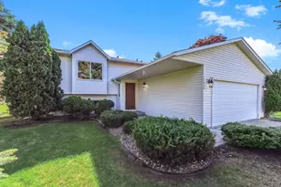 17420 Fontana Path, Farmington, MN 55024 - Photo 2