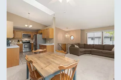1312 Deercliff Lane, Eagan, MN 55123 - Photo 4