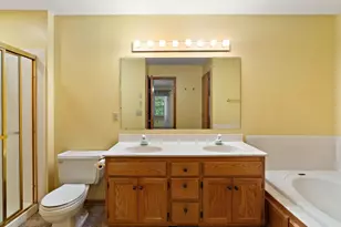 2879 Devonshire Pl, Woodbury, MN 55125 - Photo 18