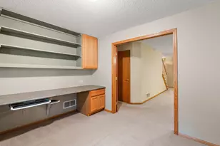 2879 Devonshire Pl, Woodbury, MN 55125 - Photo 32